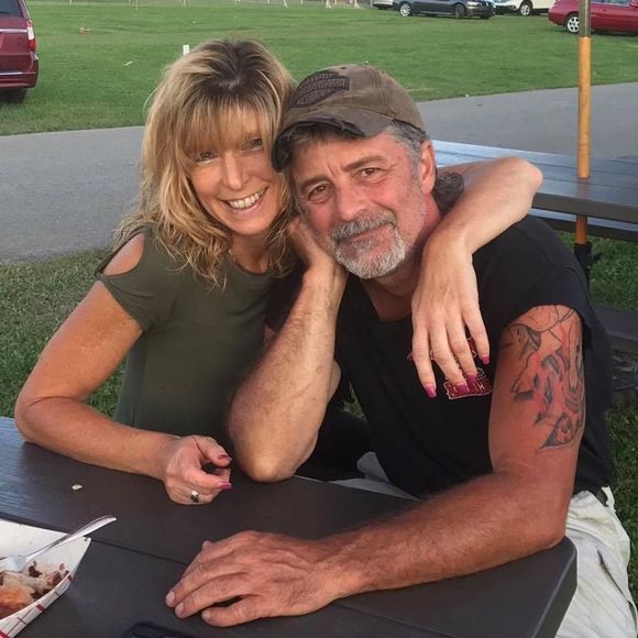 Meet your Posher, Sandy - Picture 1 of 1